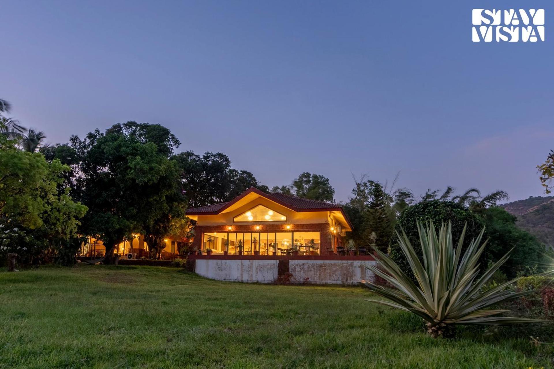 Stayvista At Three Shores With Lake View & Alfresco Dining Khamshet Dış mekan fotoğraf