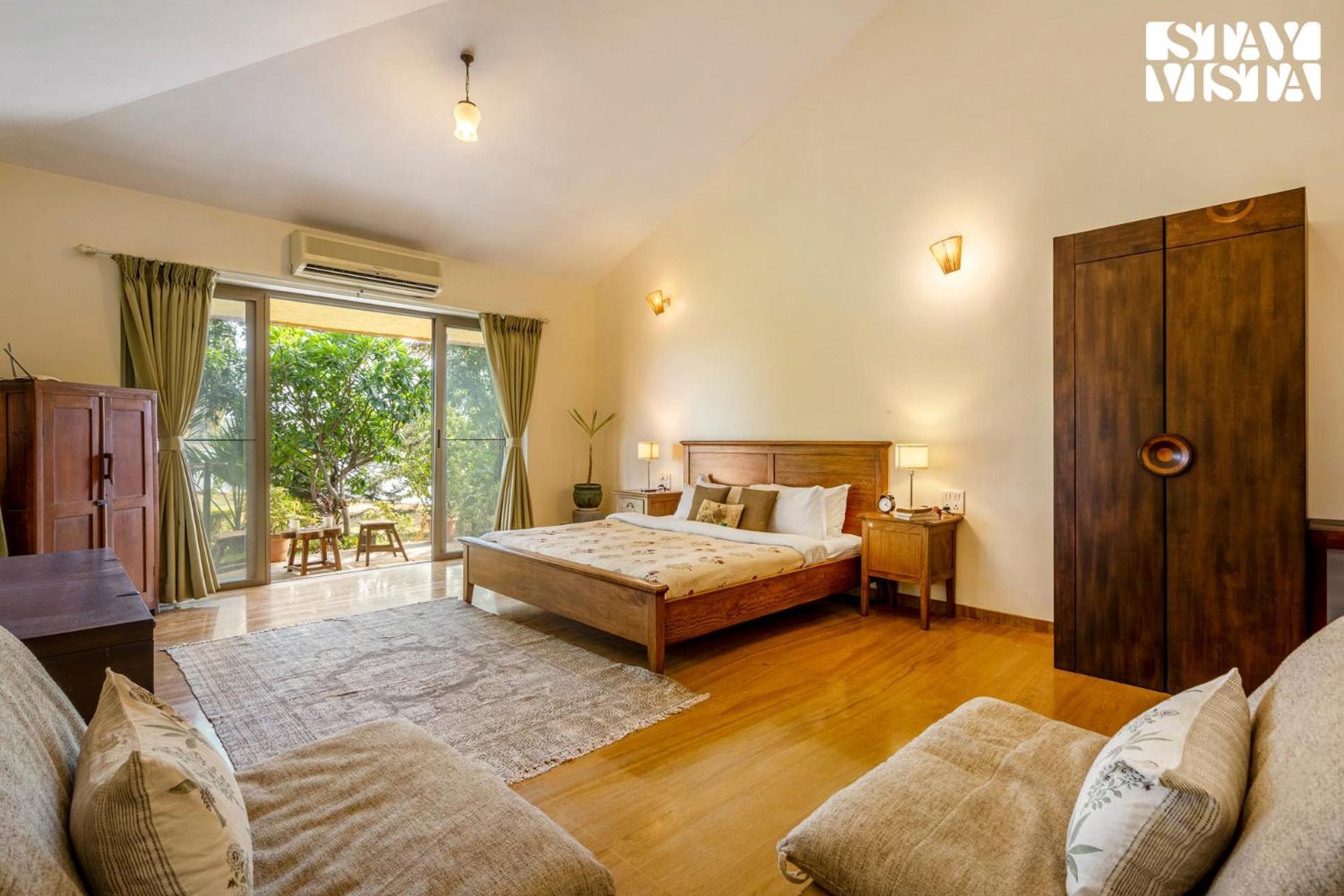 Stayvista At Three Shores With Lake View & Alfresco Dining Khamshet Dış mekan fotoğraf