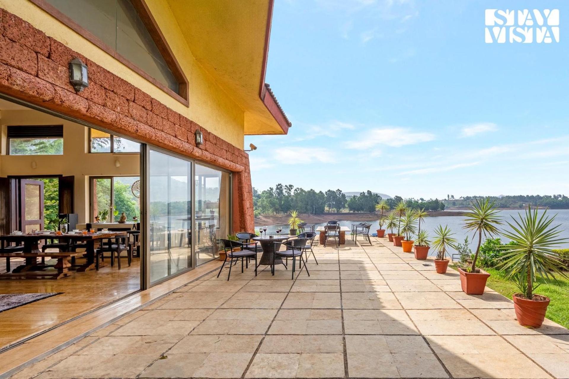 Stayvista At Three Shores With Lake View & Alfresco Dining Khamshet Dış mekan fotoğraf